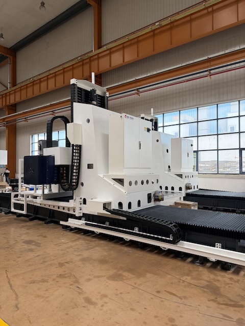 Friction Stir Welding Machine for Aluminum Vacuum Chambers